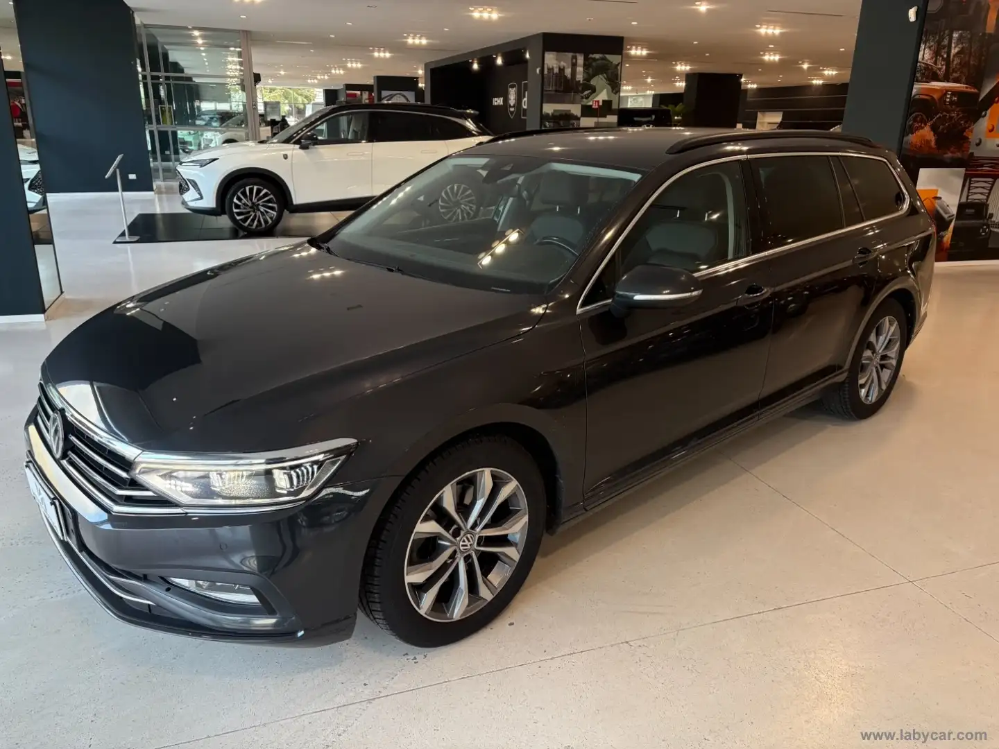 Volkswagen Passat Variant 1.5 TSI ACT Business Grey - 1