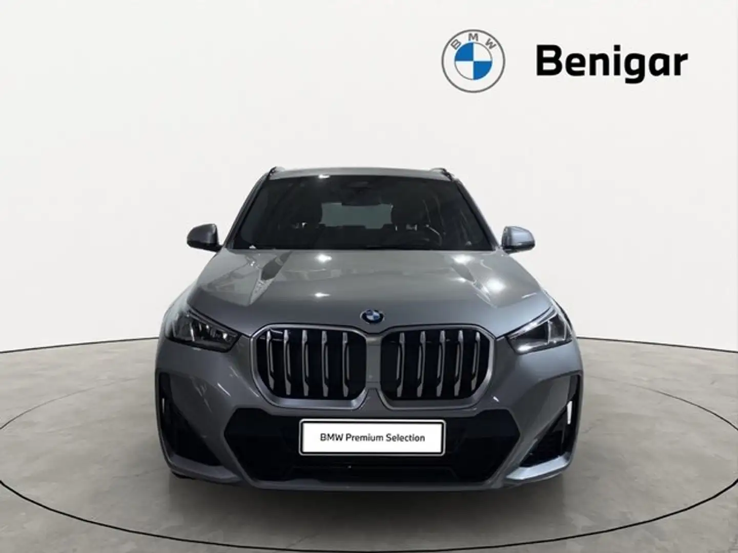 BMW X1 sDrive 20dA Gris - 2