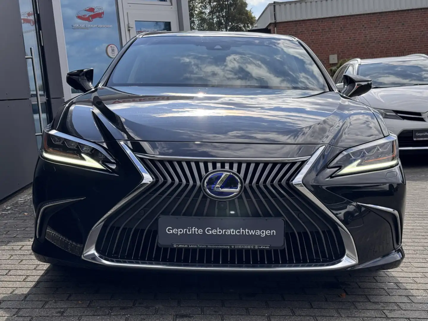Lexus ES 300 h Luxury Line ACC HUD MATRIX-LED 360° Noir - 2