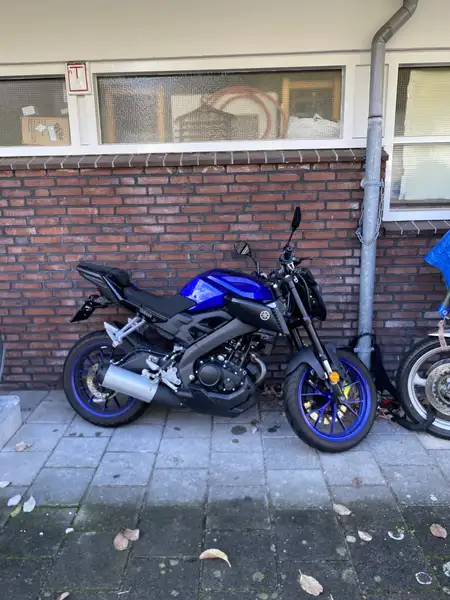 Yamaha MT-125 - foto 2