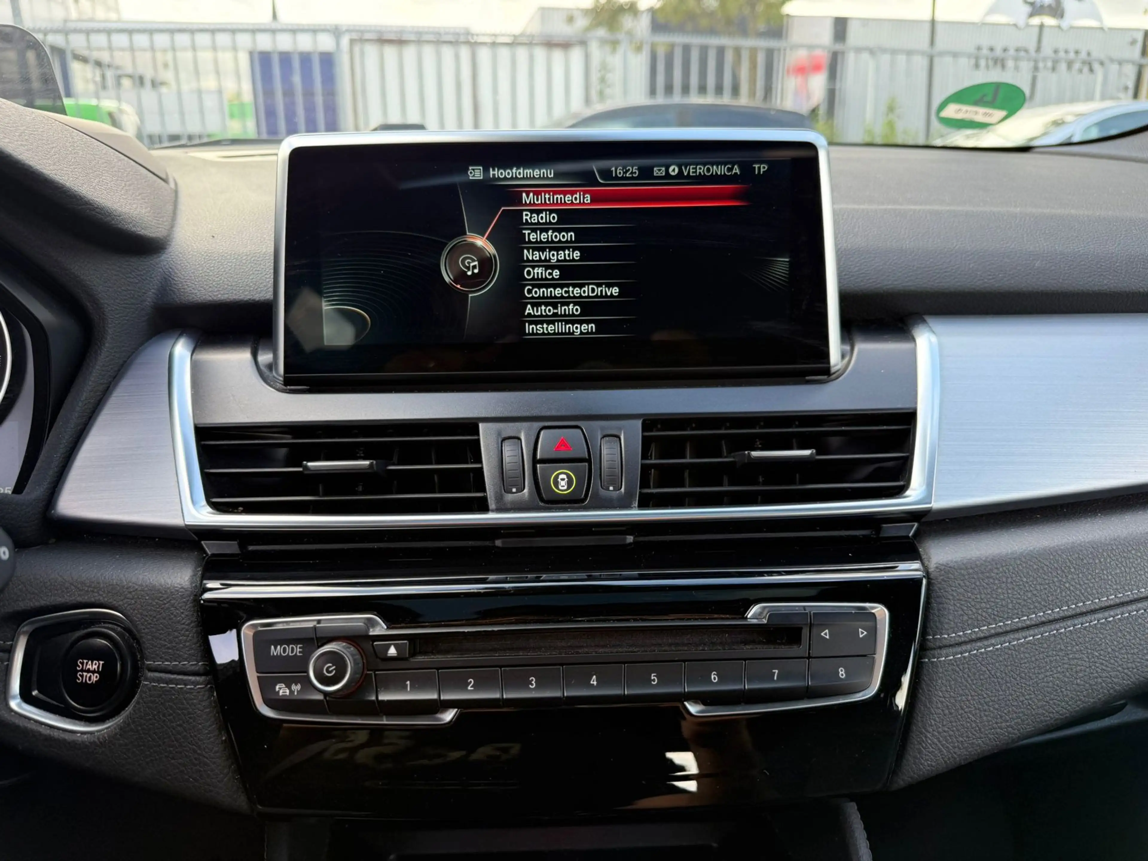 BMW 225 2-serie Active Tourer 225xe Centennial High Execut — photo 19