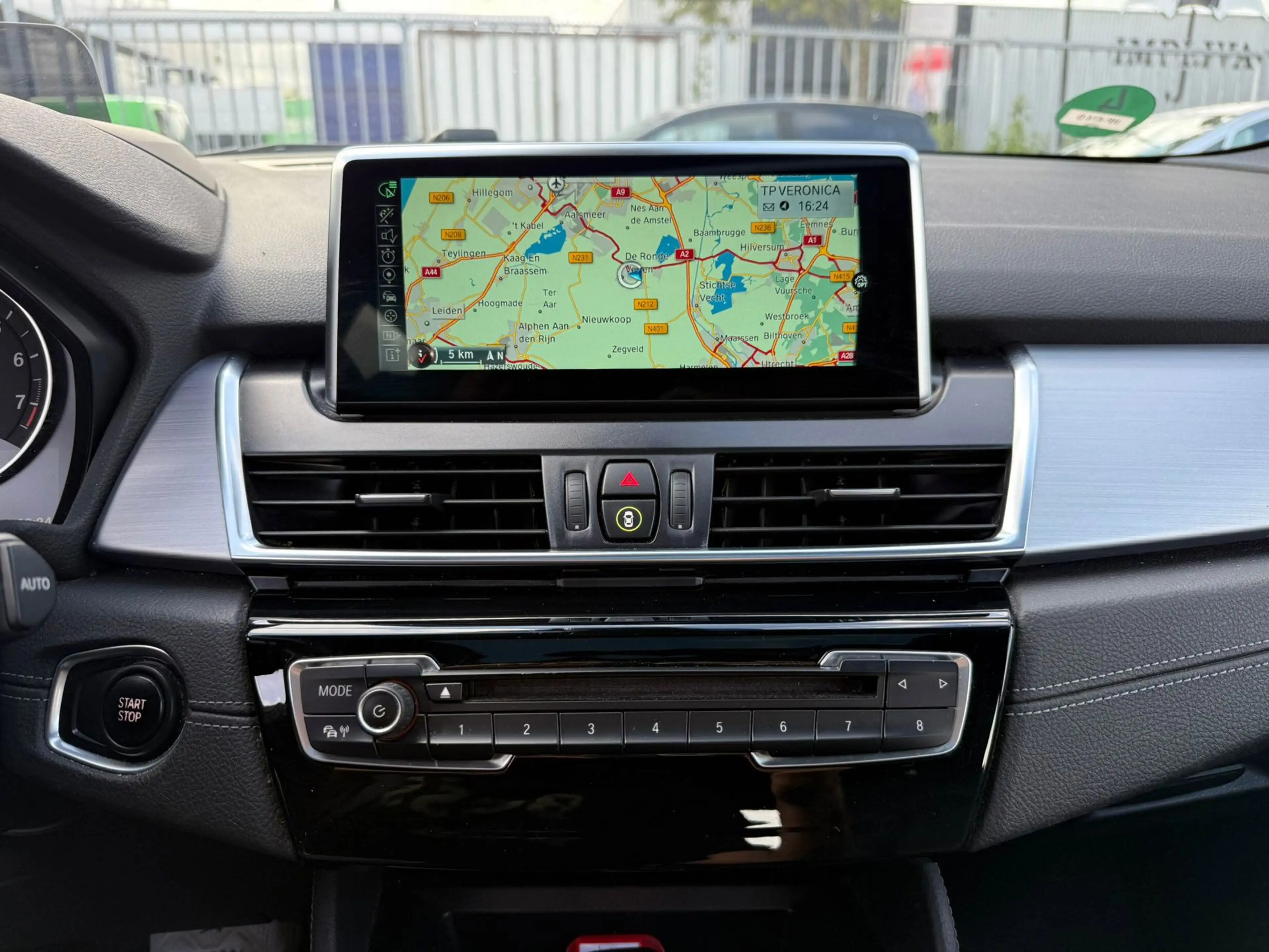BMW 225 2-serie Active Tourer 225xe Centennial High Execut — photo 18