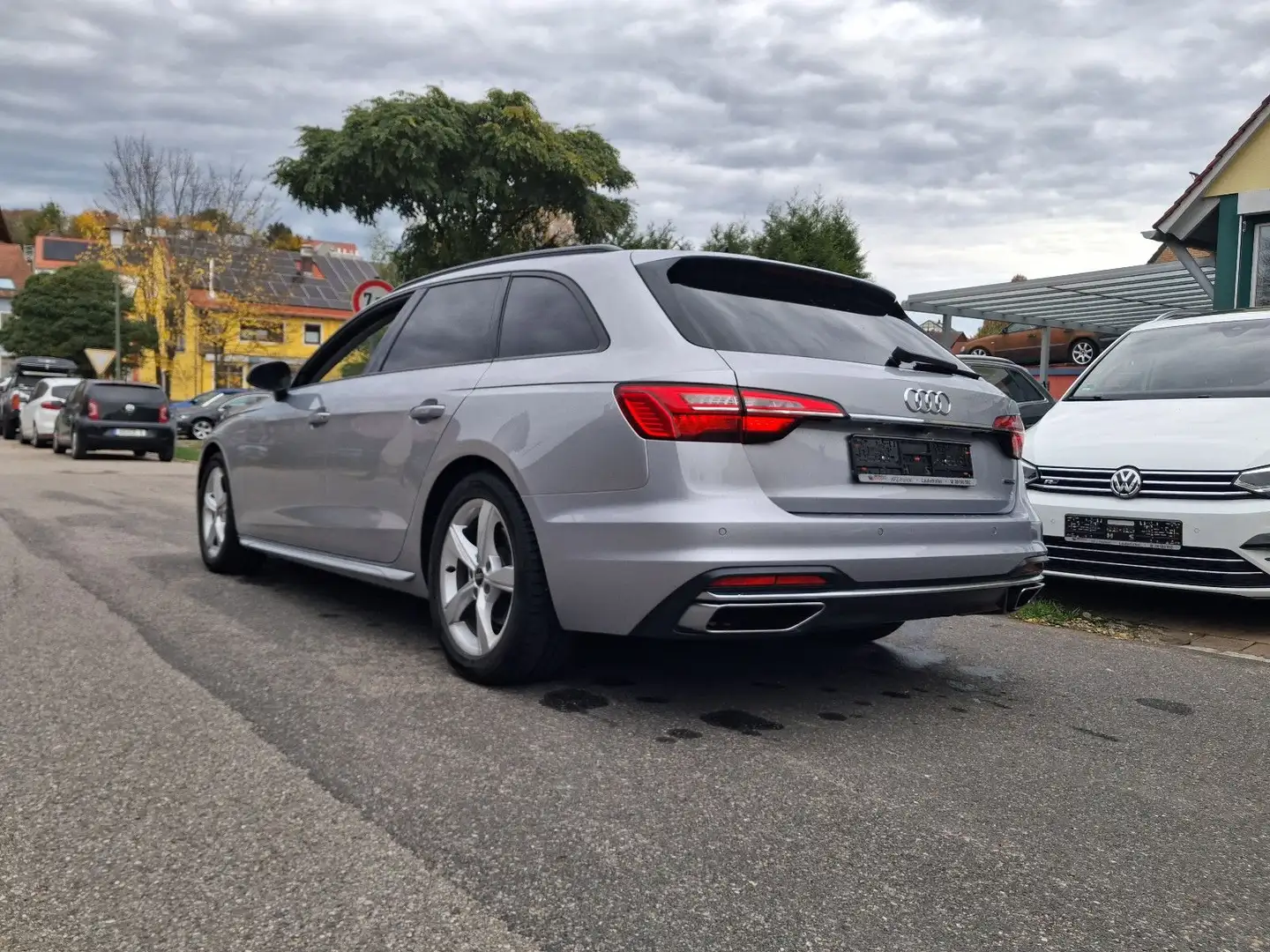 Audi A4 Av. 40 TDI S-tr. qu. 1.HAND+AHK+LED+KAMERA Argent - 2