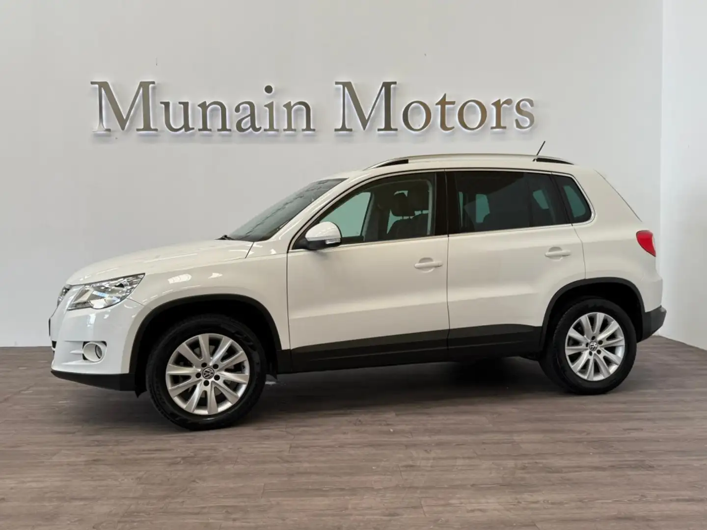 Volkswagen Tiguan 2.0TDI +Motion DSG Wit - 1