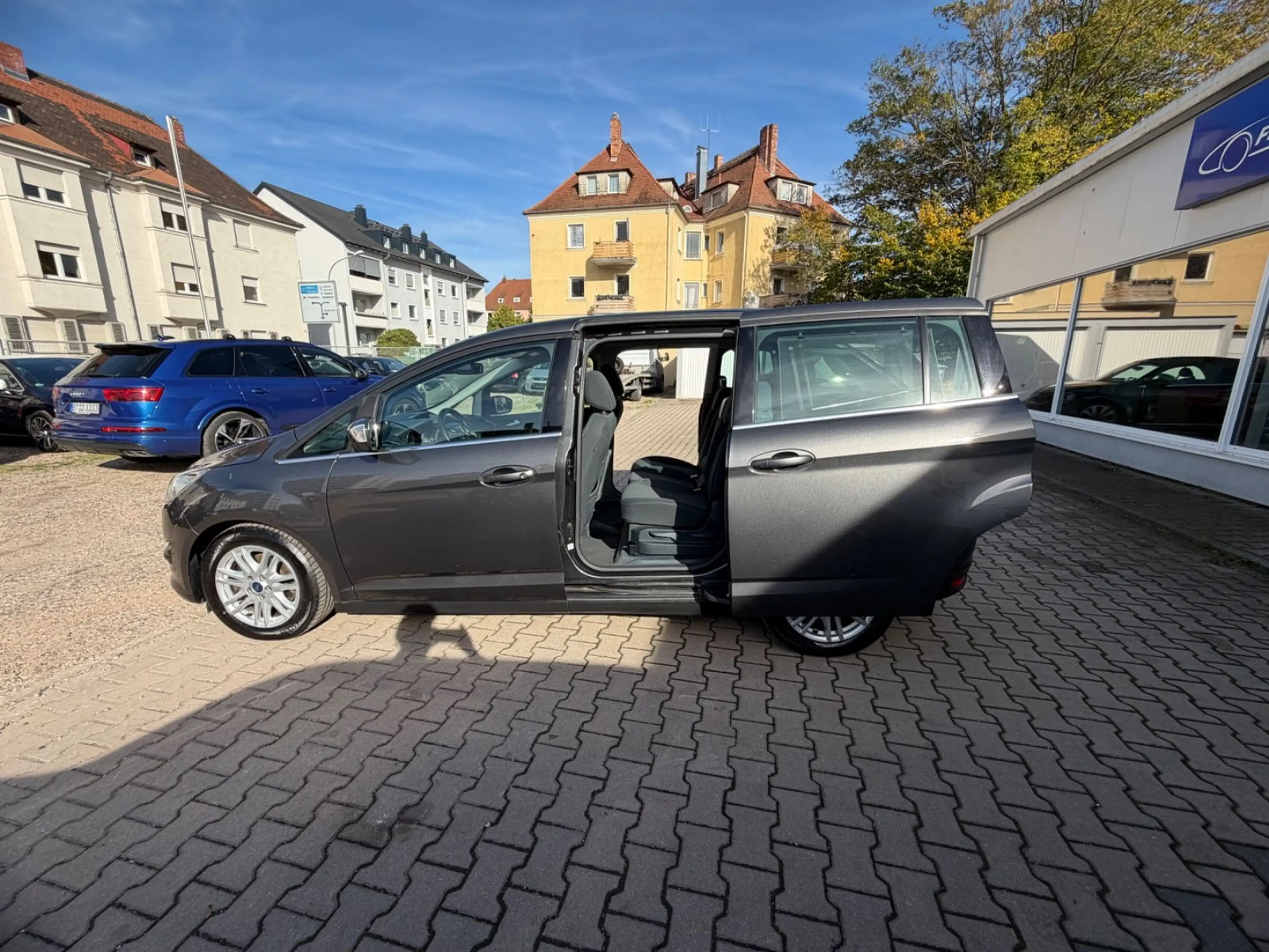 Ford Grand C-Max Grand C-MAX Titanium 7-Sitzen — photo 7