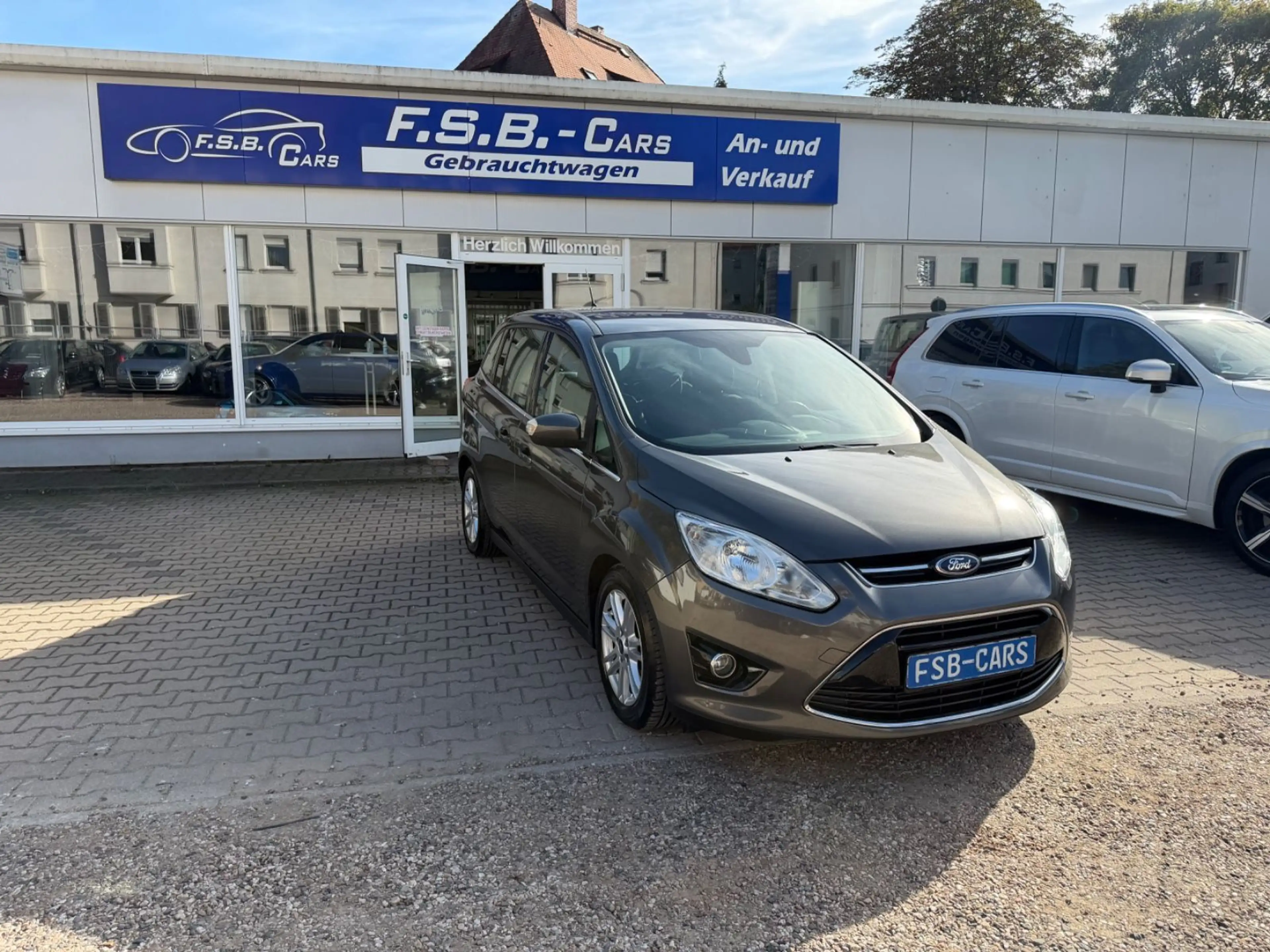 Ford Grand C-Max Grand C-MAX Titanium 7-Sitzen — photo 2