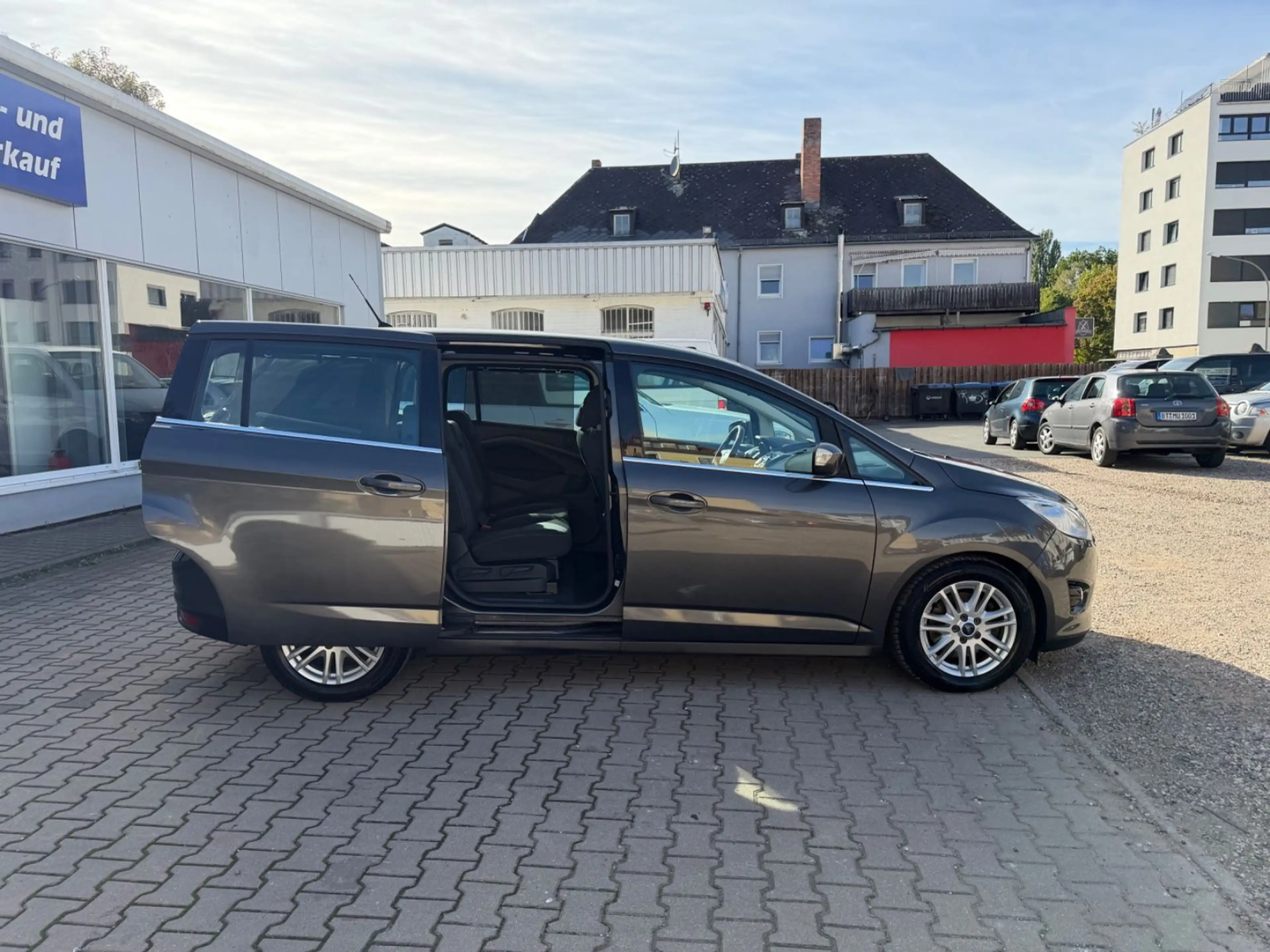 Ford Grand C-Max Grand C-MAX Titanium 7-Sitzen — photo 5