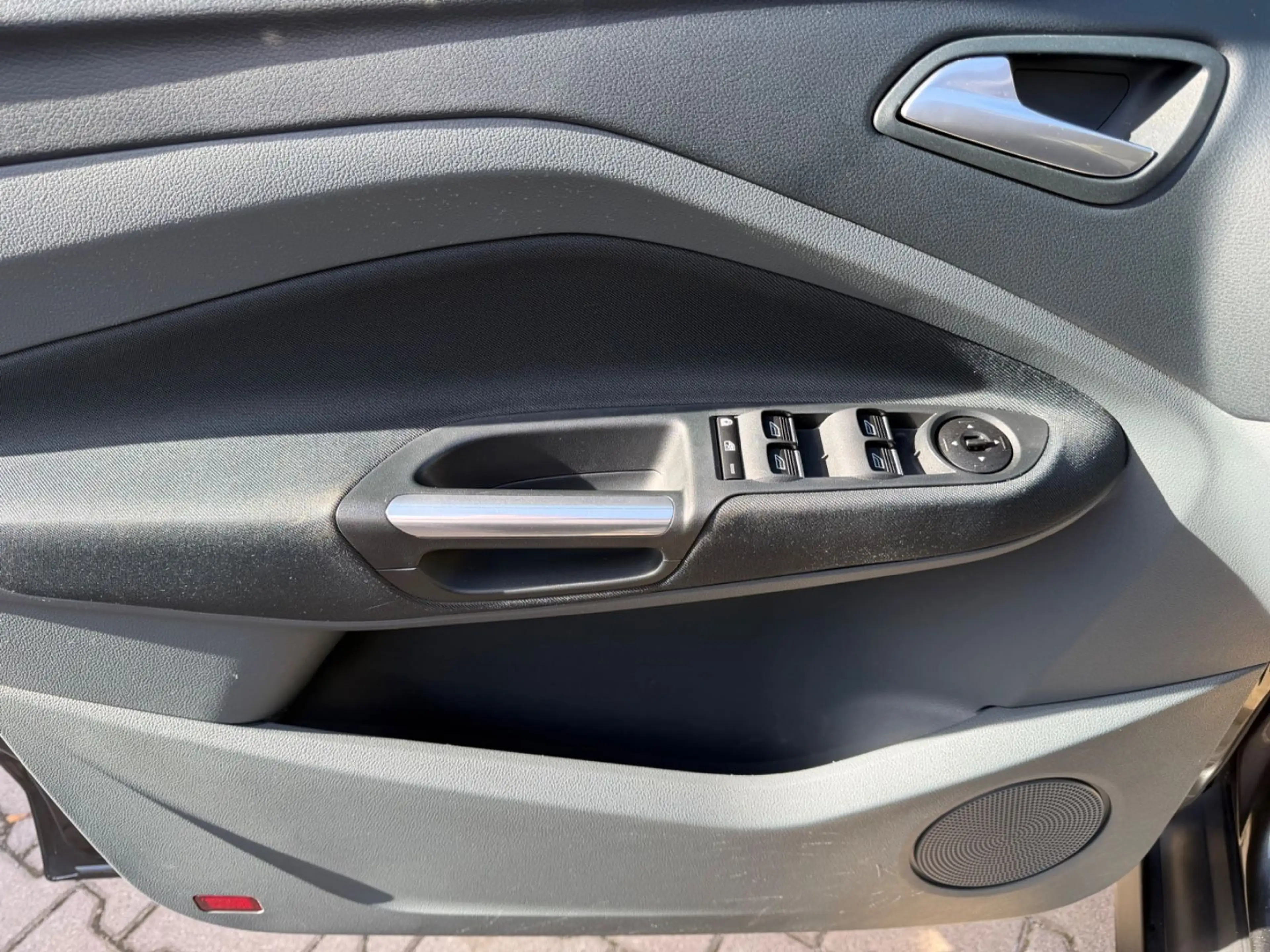 Ford Grand C-Max Grand C-MAX Titanium 7-Sitzen — photo 12