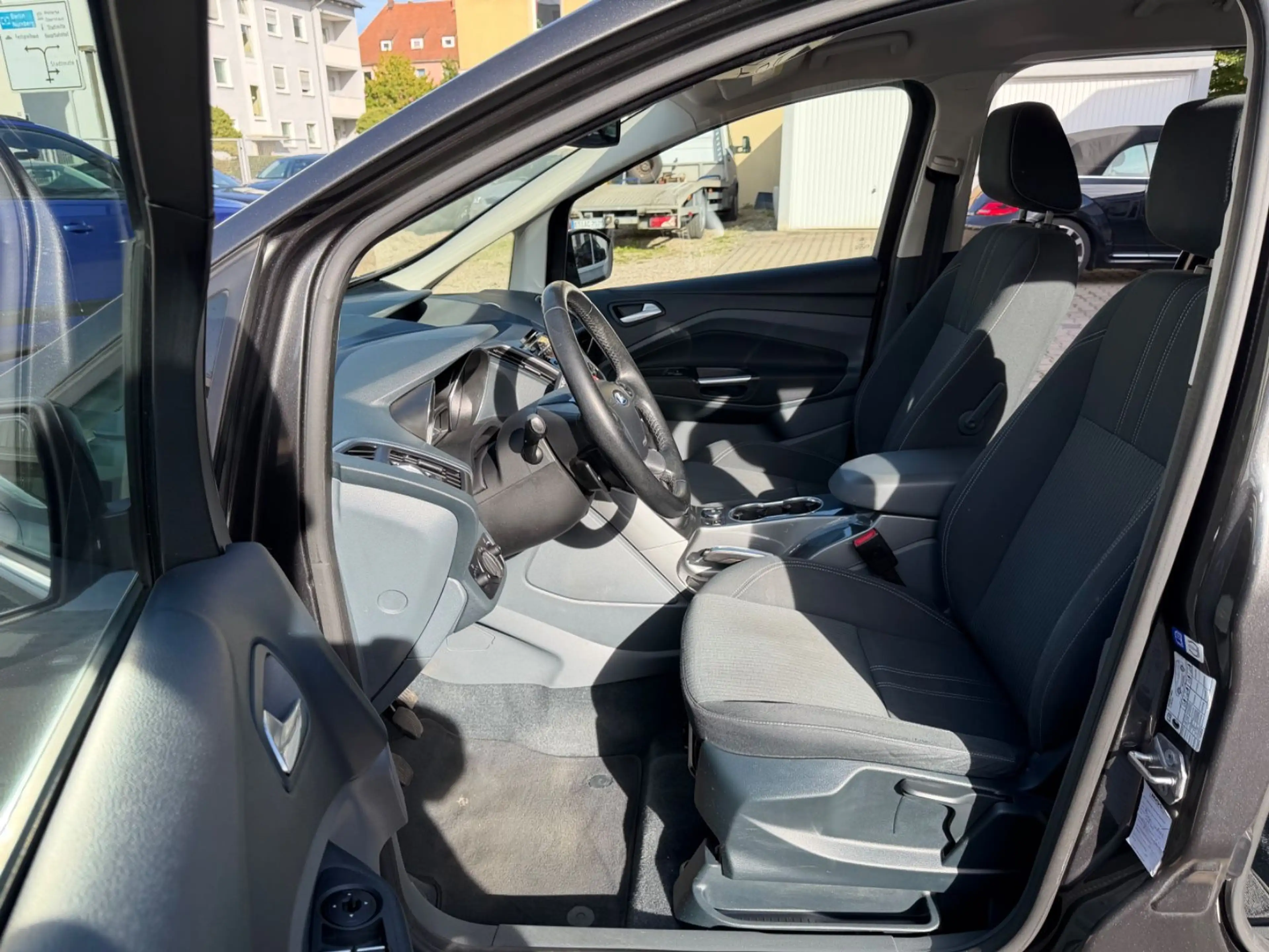 Ford Grand C-Max Grand C-MAX Titanium 7-Sitzen — photo 15