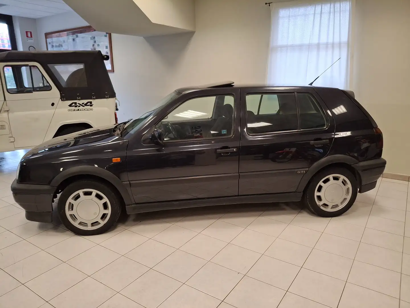 Volkswagen Golf Gti Schwarz - 2