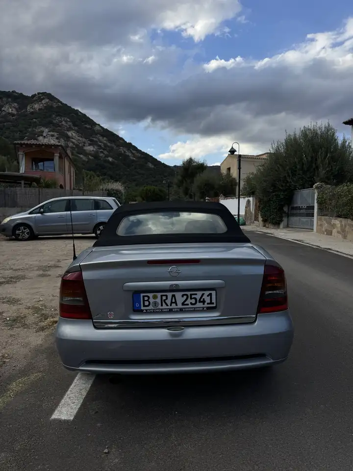 Opel Astra Cabrio 2.2 147cv, foto 2