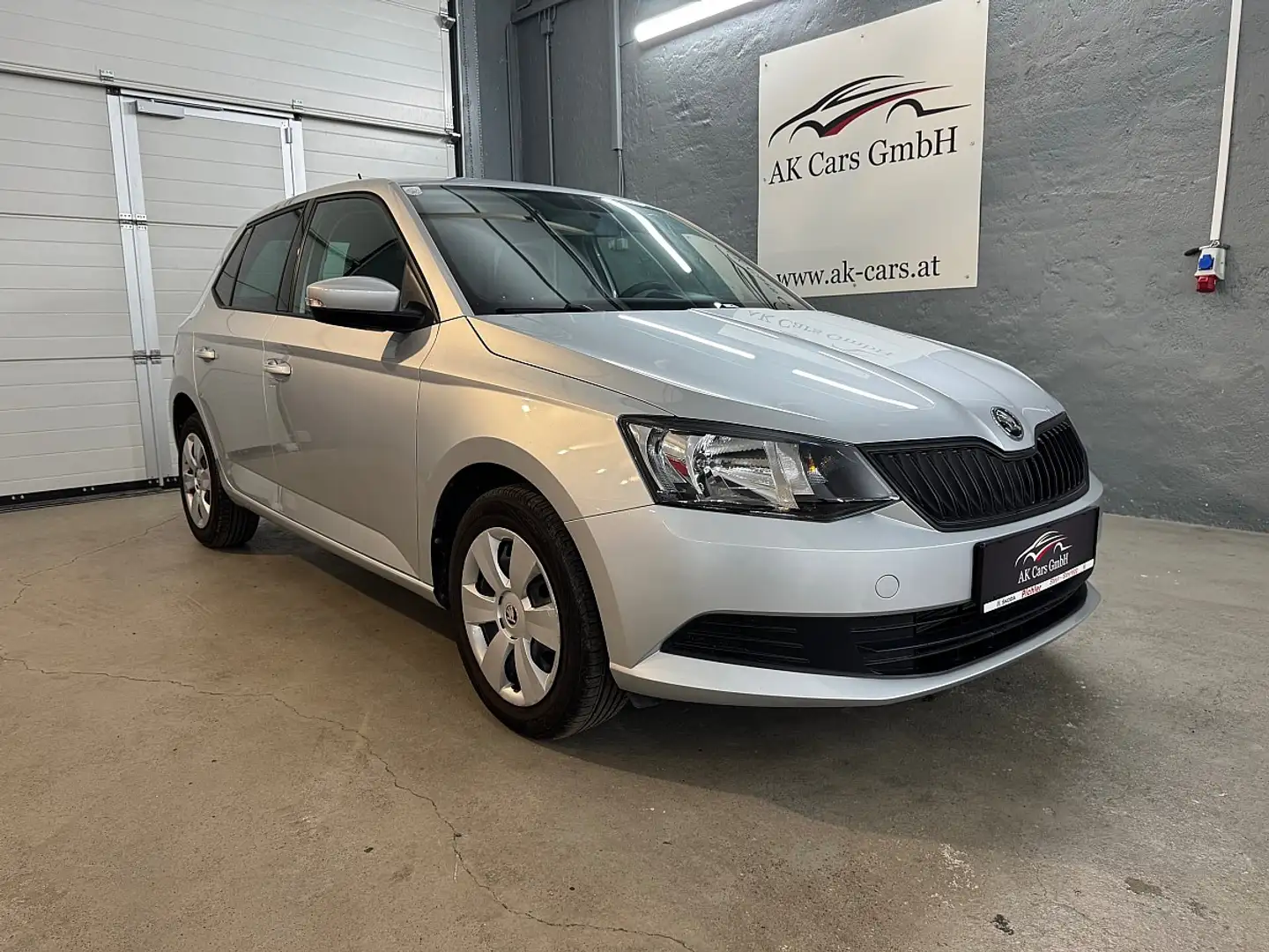 Skoda Fabia 25 Edition*1-Besitz*Sitzheizung*wenig-km* Grau - 2