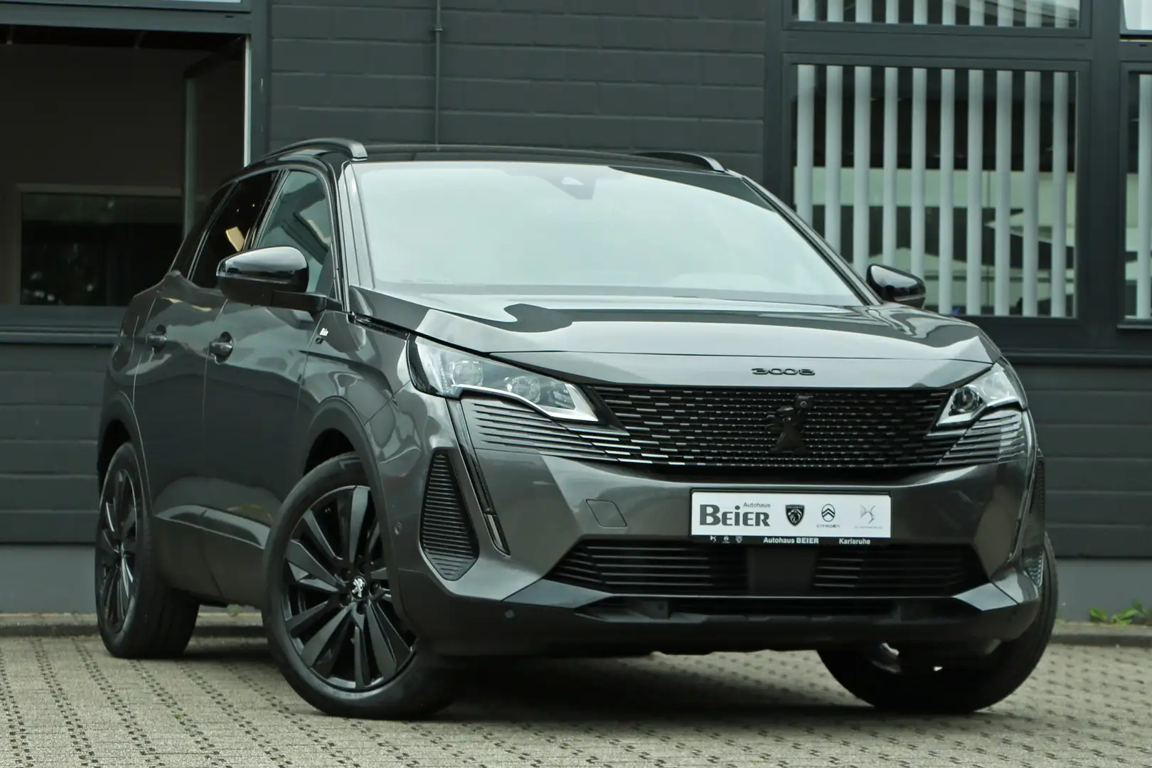 Peugeot 3008 1.5 BlueHDi 130 GT Sitzh./ Navi/ Sound-System Foca Grau - 2