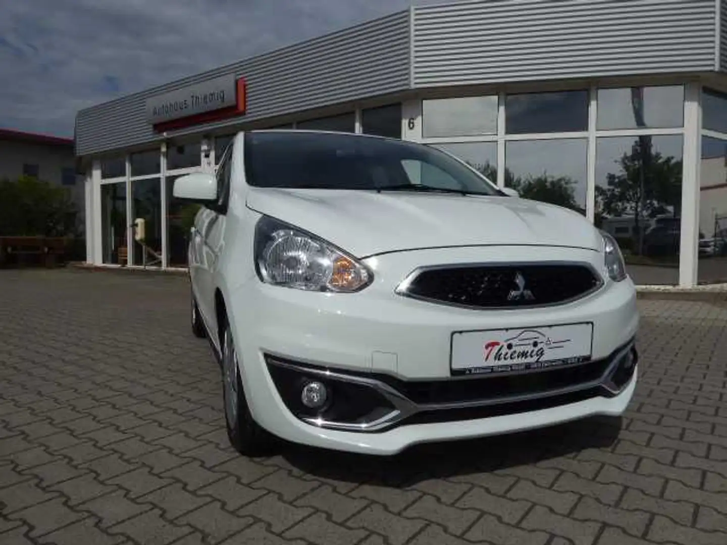 Mitsubishi Space Star BASIS 1.0 MIVEC 5-Gang White - 1