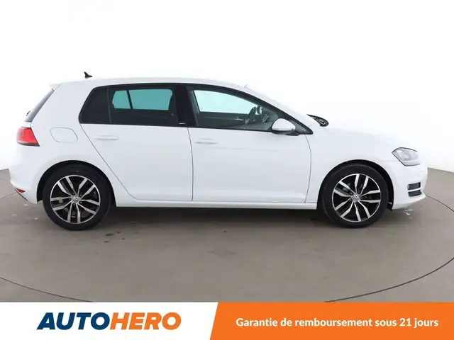 Volkswagen Golf view 7
