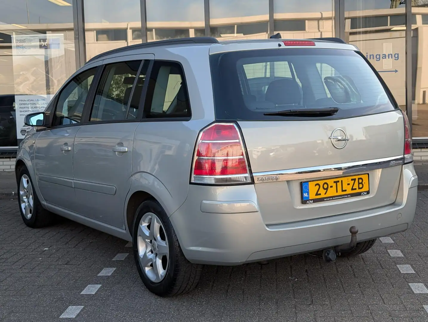 Opel Zafira 2.2 Enjoy Gris - 2