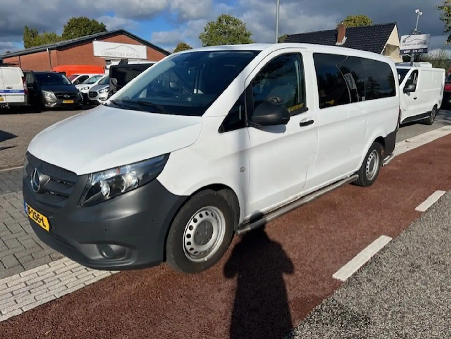 Mercedes-Benz Vito Tourer 116 CDI 120KW Lang BRIEF 8 PERS. PKW AUT. K Weiß - 1