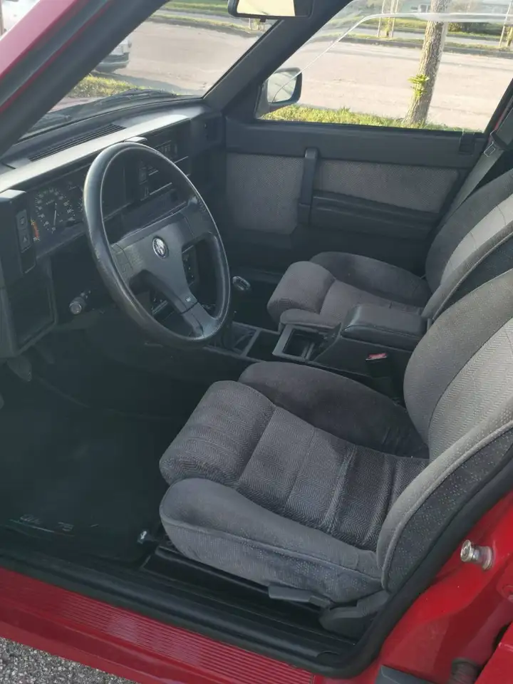 Alfa Romeo 75 2.0i ts, foto 8