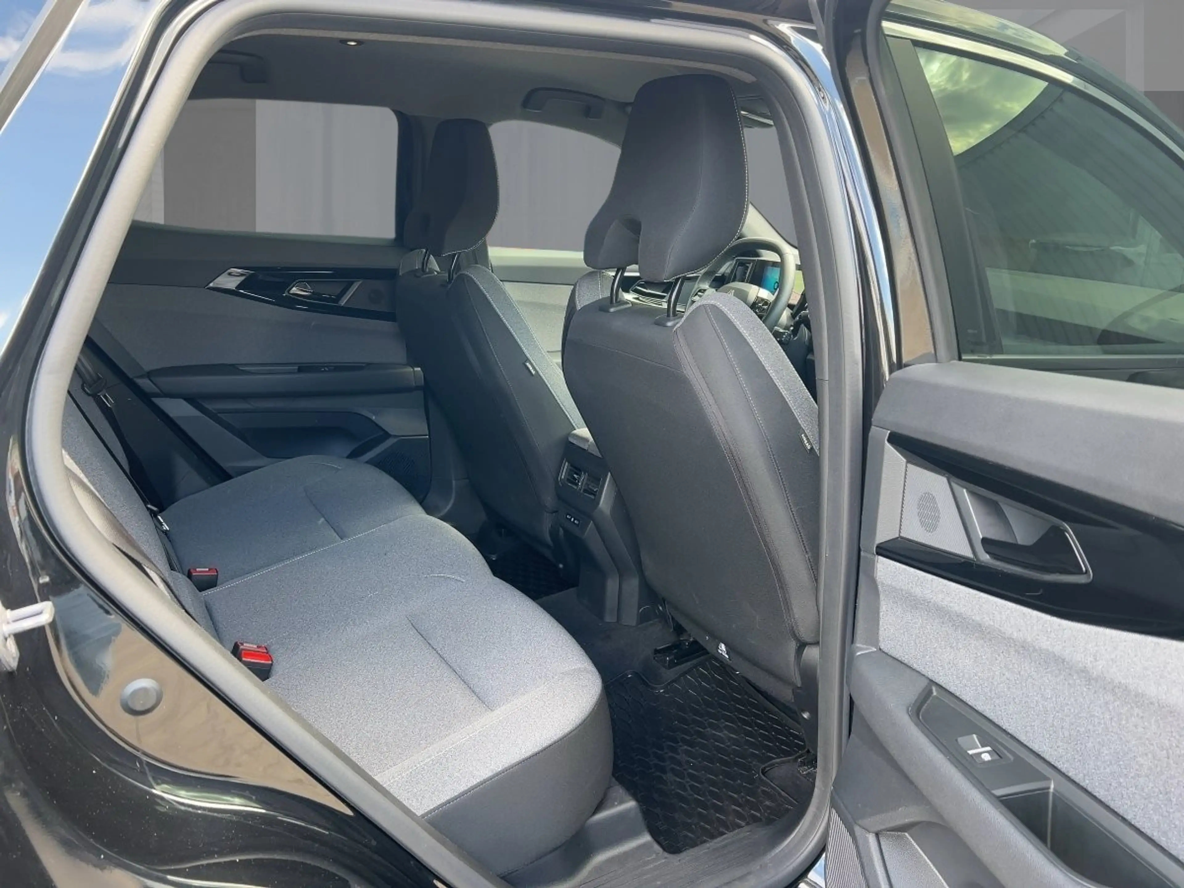 Renault Austral 1.3 TCe 160 Evolution Automatik — photo 9