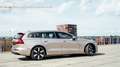 Volvo V60 T6 Plug-in hybrid AWD Essential Edition / VOORAAD Zilver - thumbnail 34