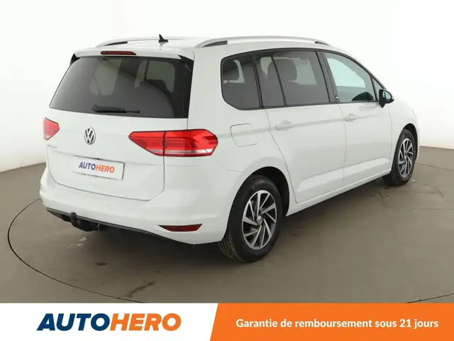 Volkswagen Touran view 6