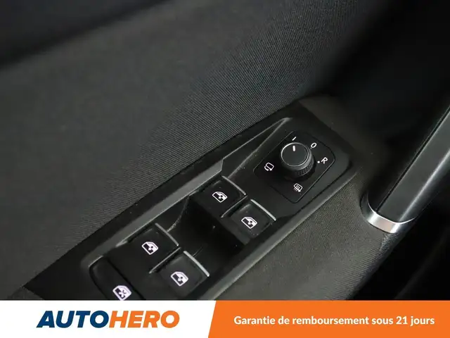 Volkswagen Touran view 26