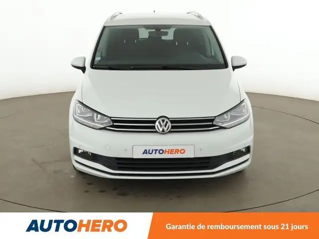 Volkswagen Touran view 9