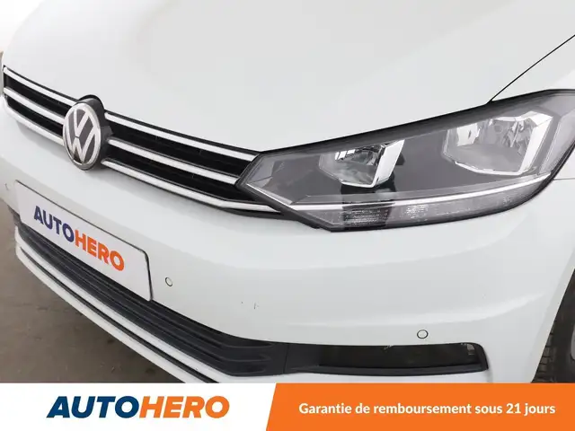 Volkswagen Touran view 28