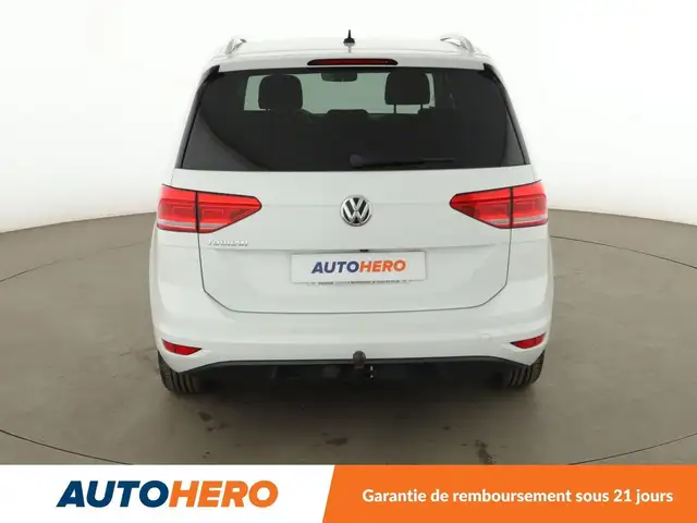 Volkswagen Touran view 5