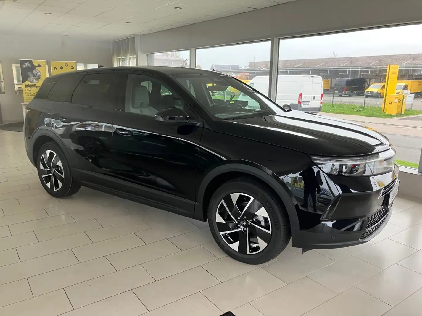 Opel Grandland 1.2 48V Mild-Hybrid 100 kW GS - 2