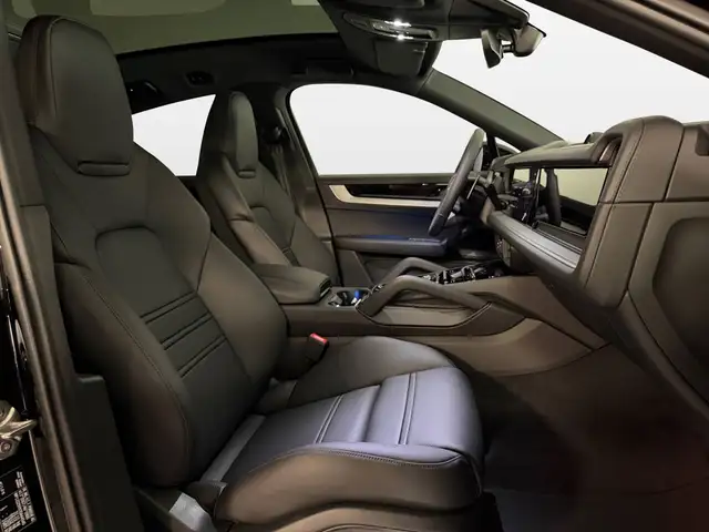 Porsche Cayenne view 14