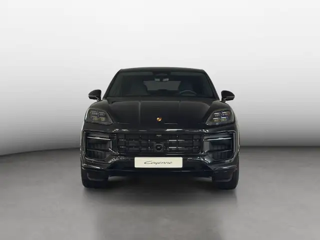 Porsche Cayenne view 8