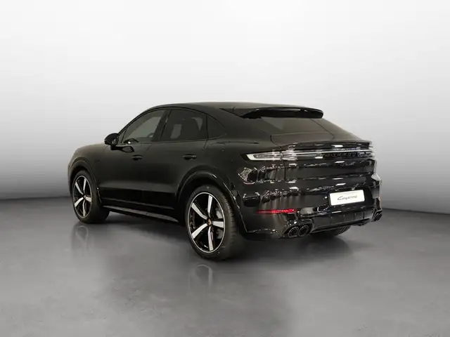 Porsche Cayenne view 3