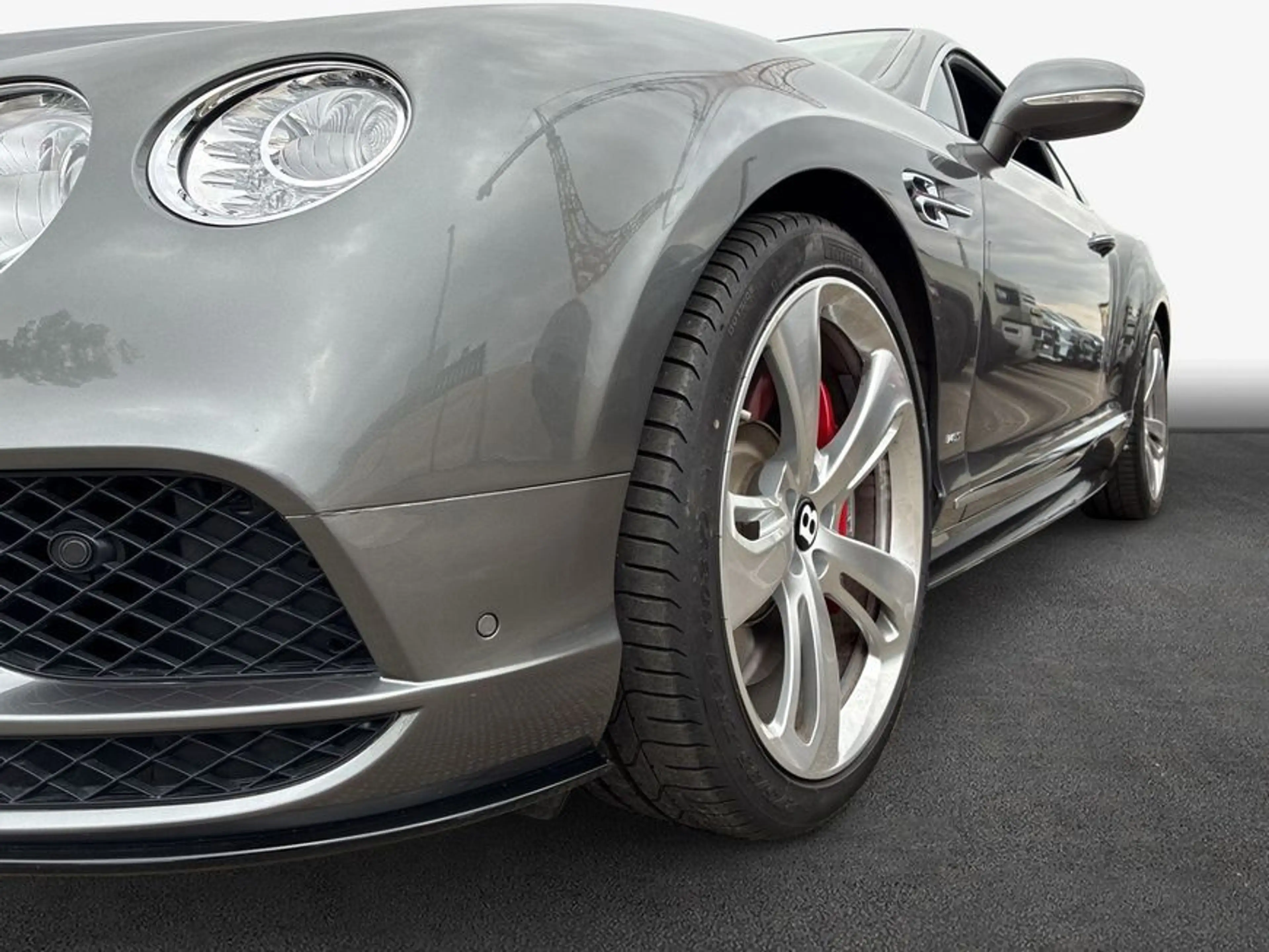 Bentley Continental GT V8 S — photo 9
