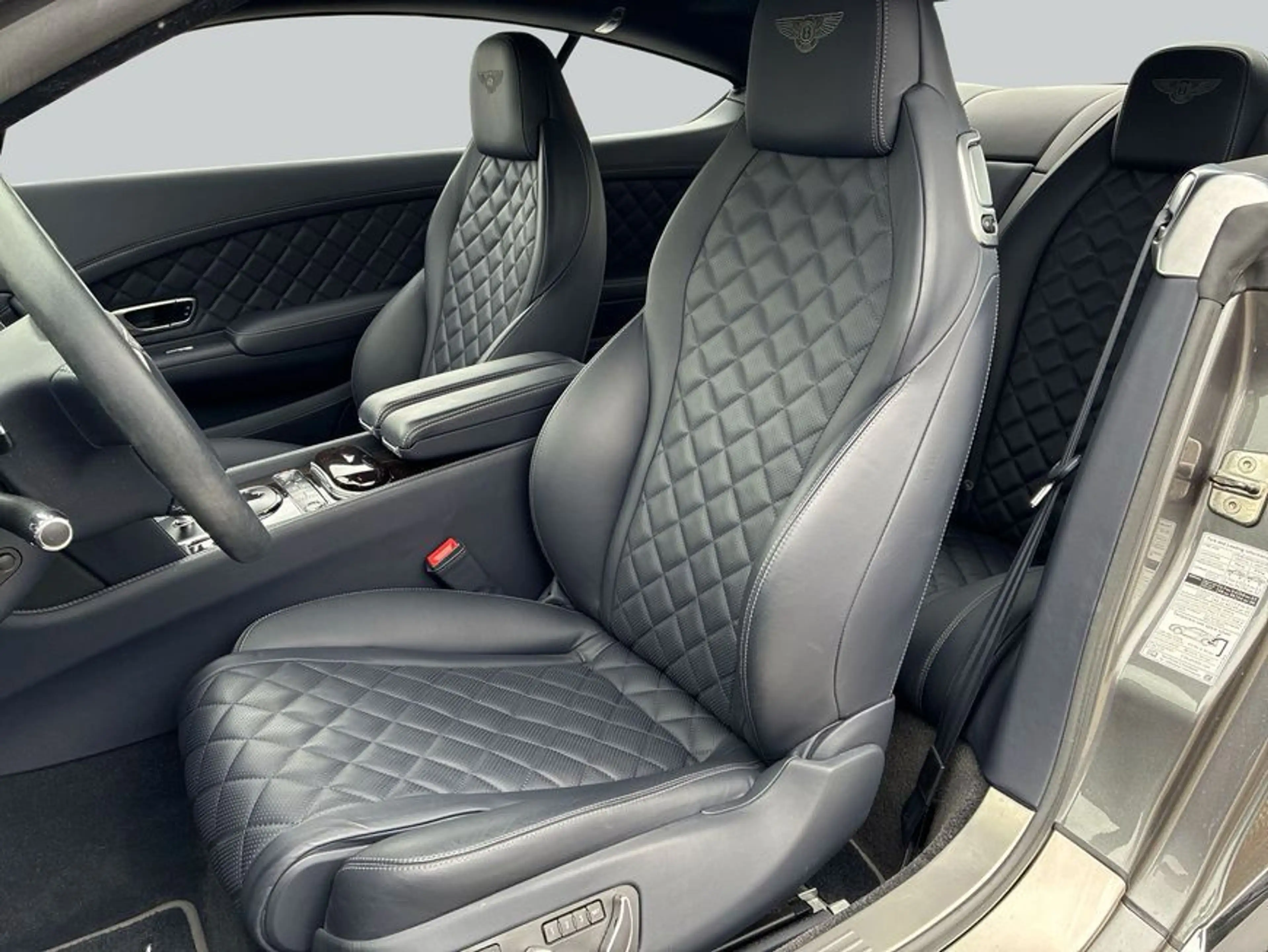 Bentley Continental GT V8 S — photo 13