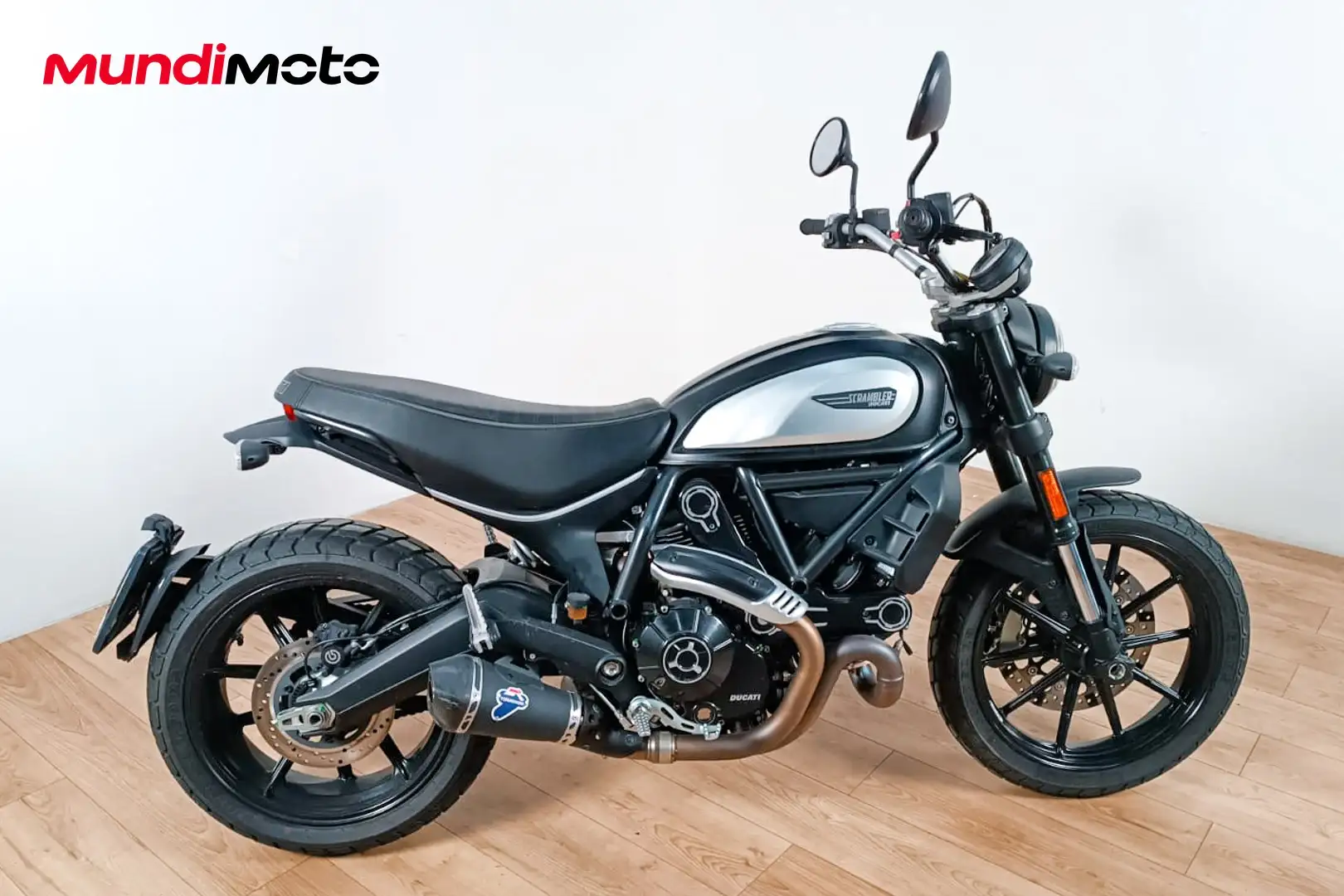 Ducati Scrambler - 1
