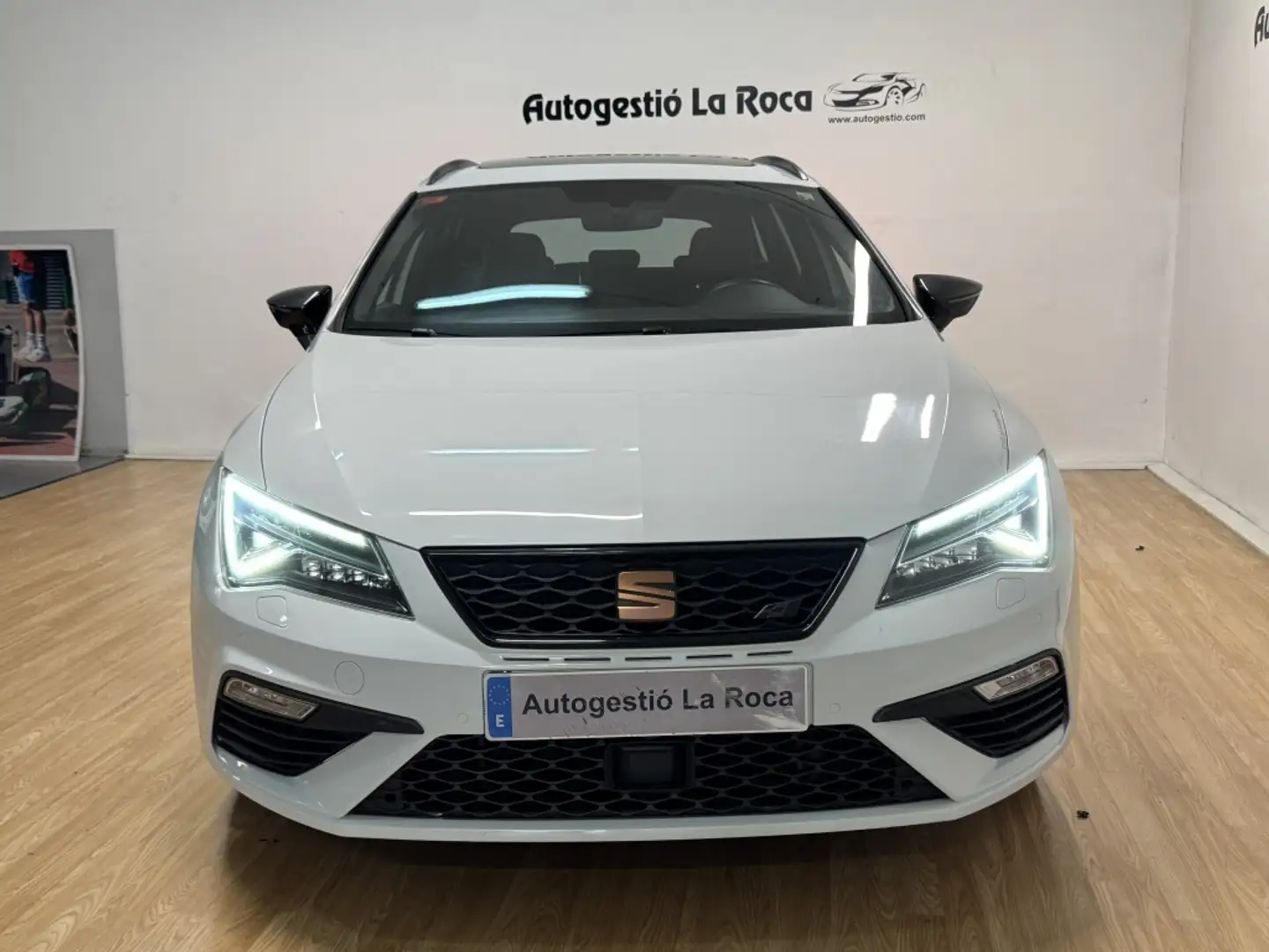 SEAT Leon ST 2.0 TSI S&S Cupra R 4Drive DSG 300 Blanc - 2