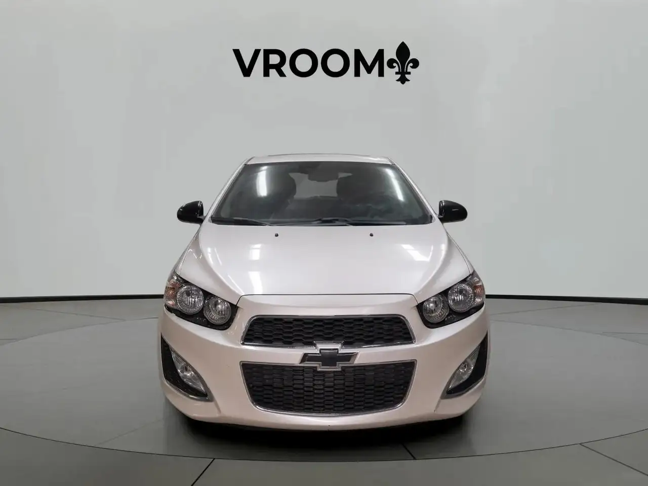 Chevrolet Sonic снимка Chevrolet Sonic