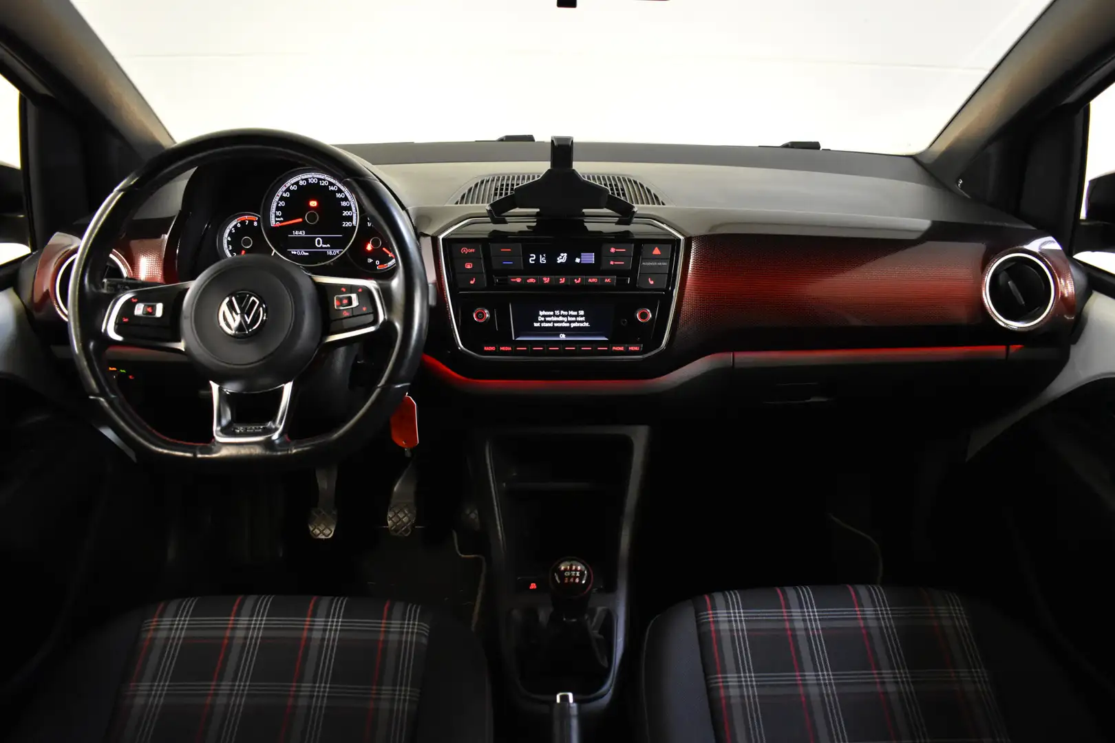 Volkswagen up! 1.0 TSI 115PK GTI-SPORT BEATS/CAMERA/PANORAMADAK Weiß - 2
