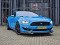 Ford Mustang Fastback 5.0 GT 421PK Blauw - thumbnail 4