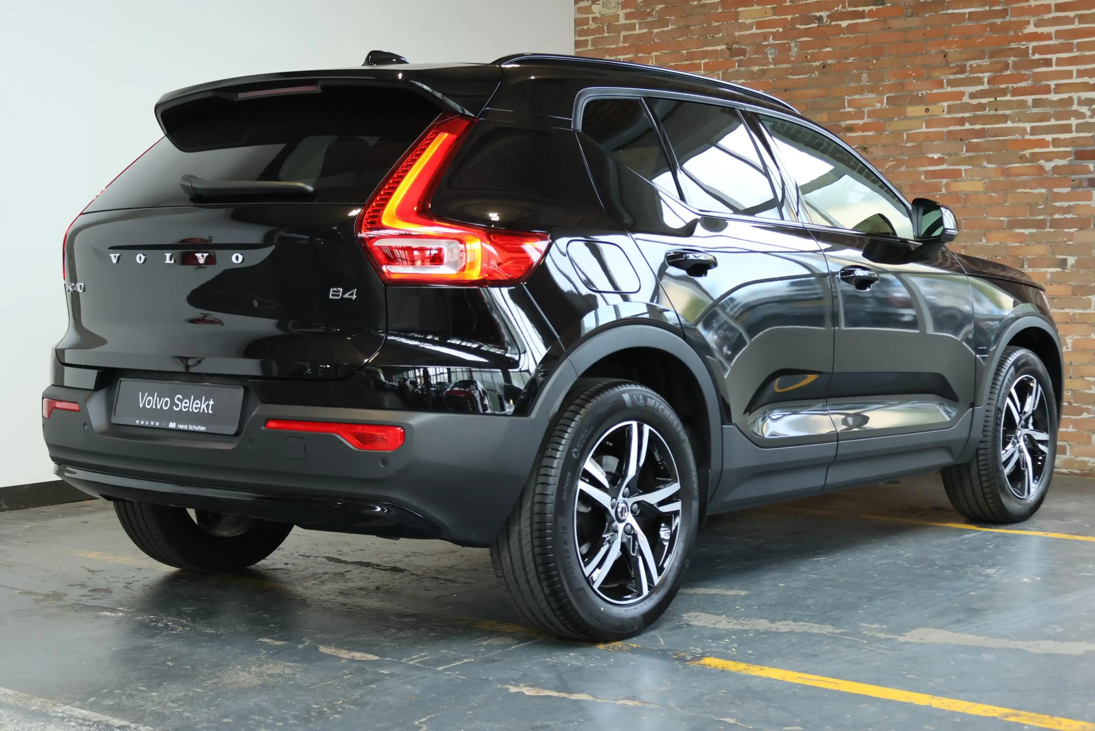 Volvo XC40 B4 Plus Black Edition | Panoramadak |  | Semi-Elec — photo 3