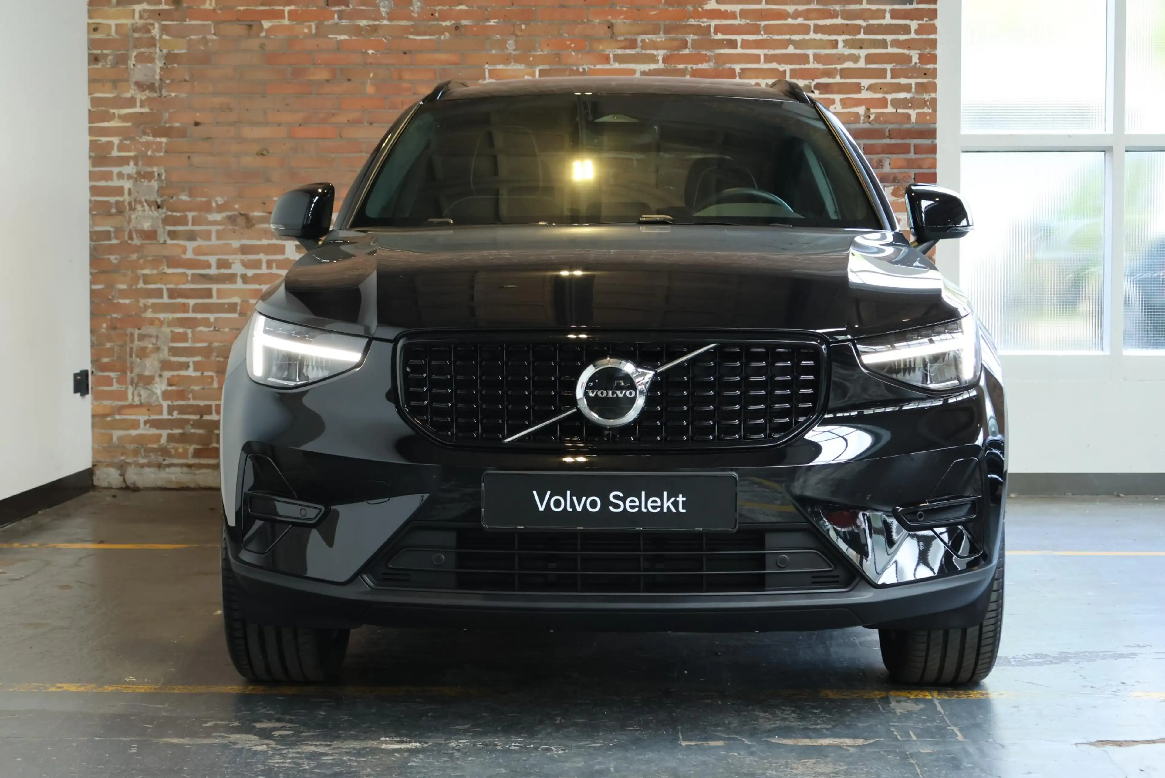 Volvo XC40 B4 Plus Black Edition | Panoramadak |  | Semi-Elec — photo 5