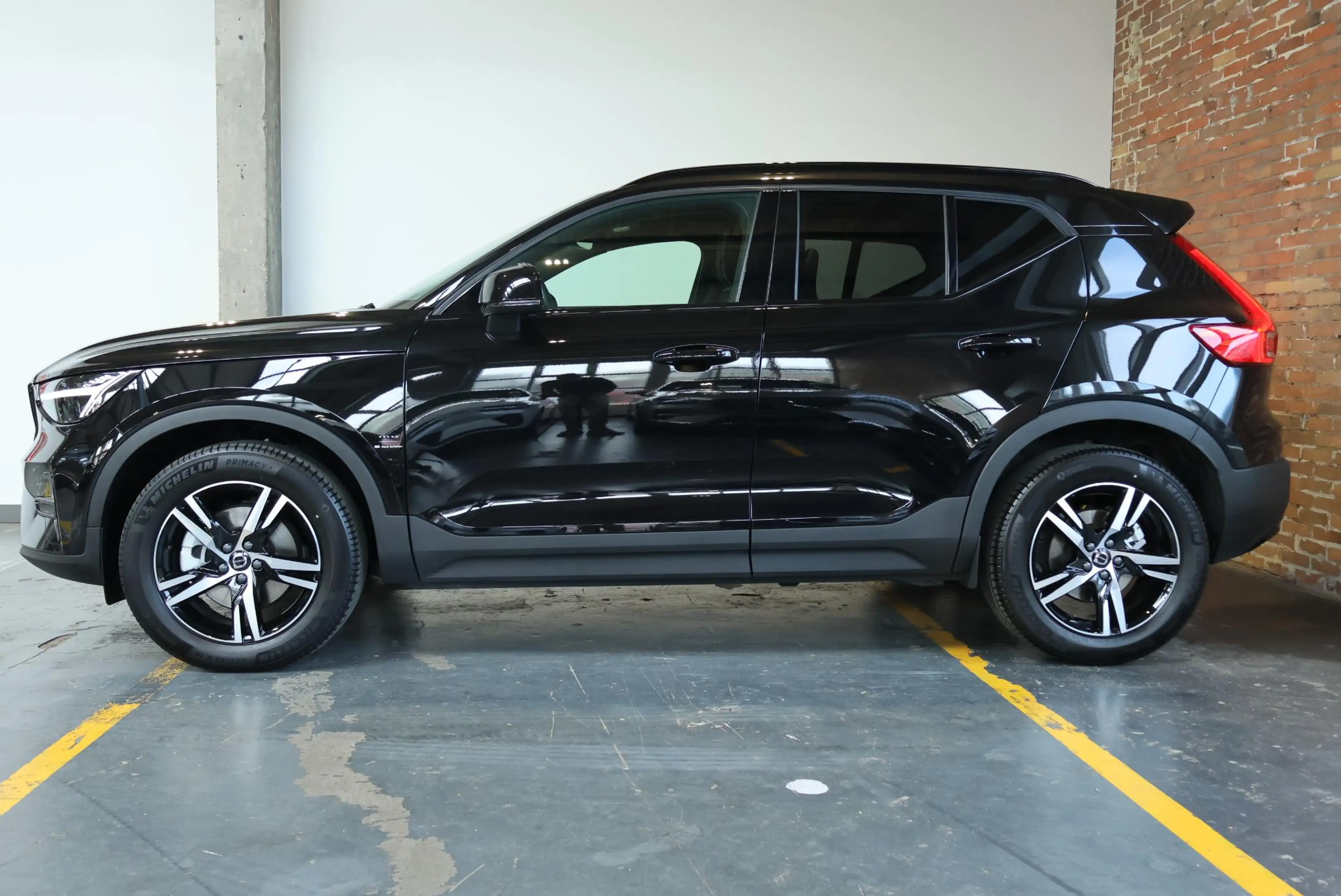 Volvo XC40 B4 Plus Black Edition | Panoramadak |  | Semi-Elec — photo 6