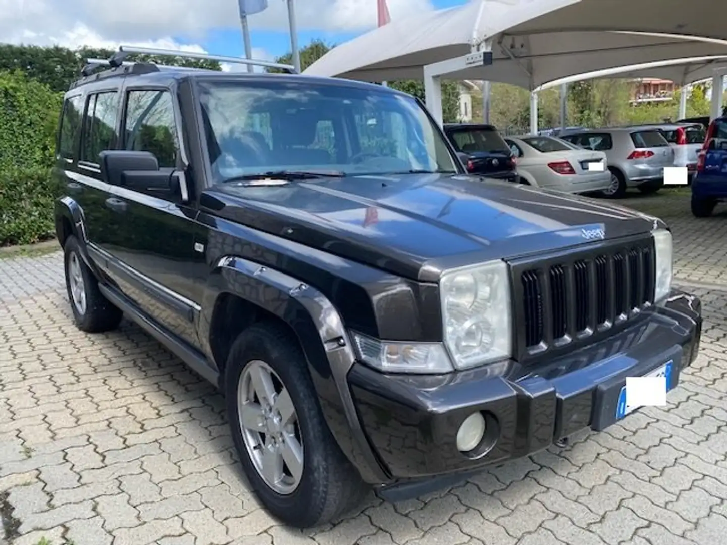 Jeep Commander 3.0 V6 CRD SPORT AUTO 7 POSTI 4X4 Nero - 2