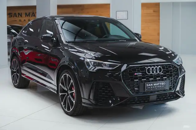 Audi RS Q3 main image