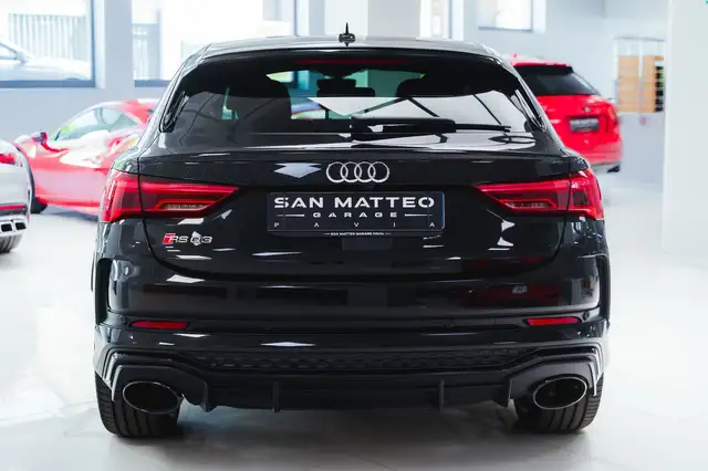 Audi RS Q3 view 4