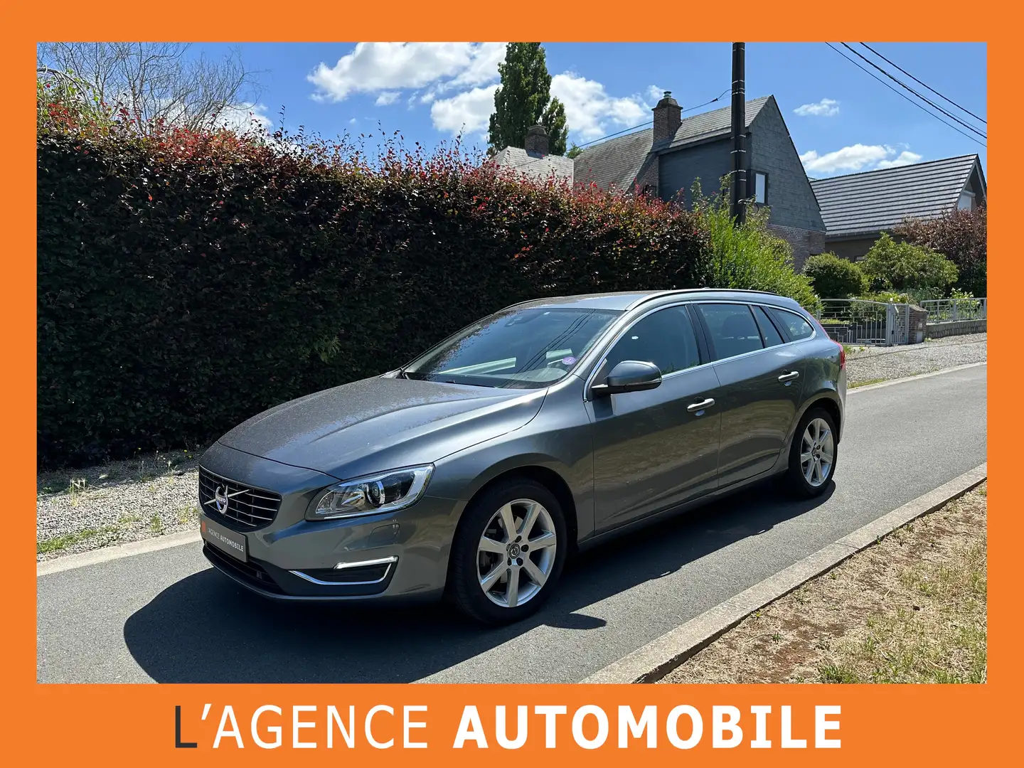 Volvo V60 V60 2.0 T4 Summum - GARANTIE 12 M Szary - 1