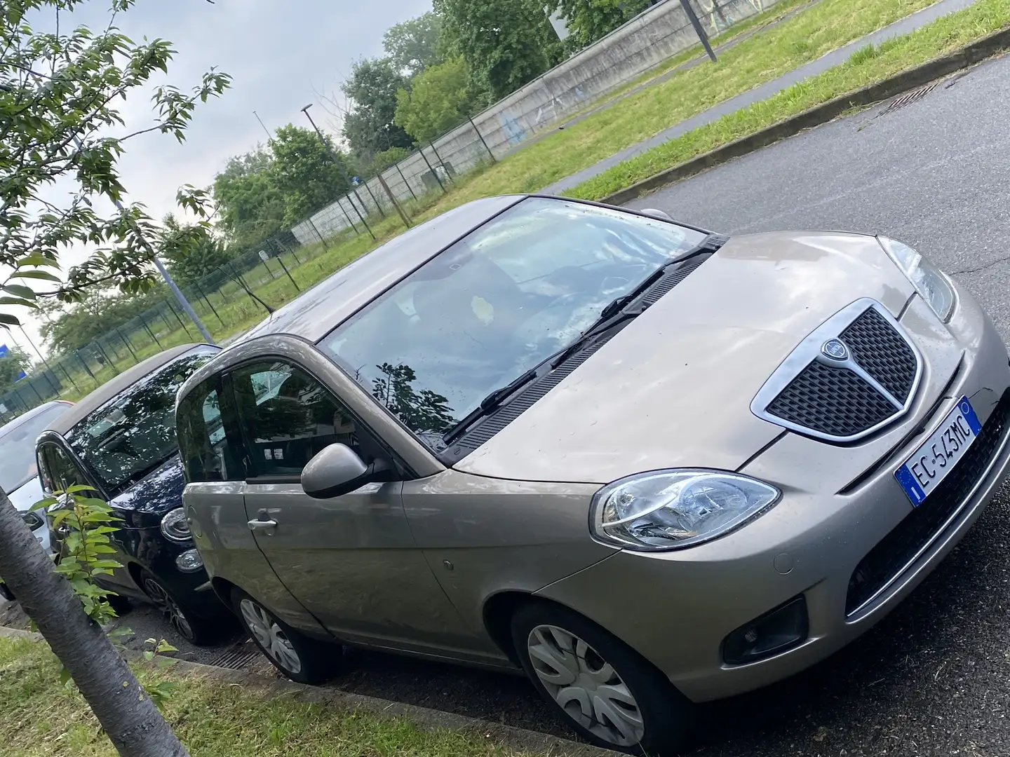 Lancia Ypsilon 1.2 8v New Oro (oro) - 1