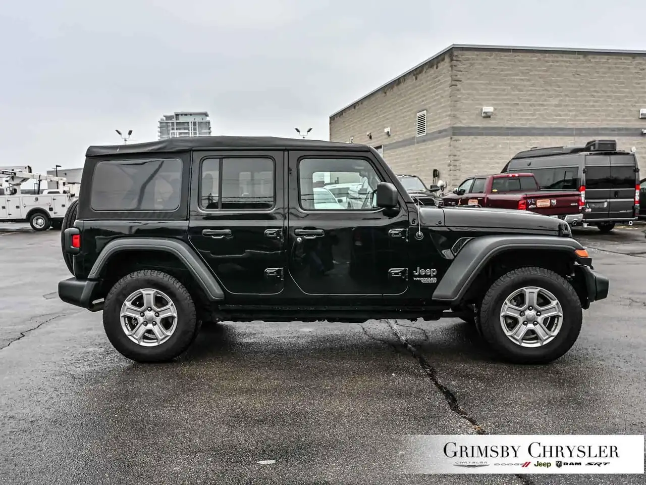 Jeep Wrangler снимка Jeep Wrangler