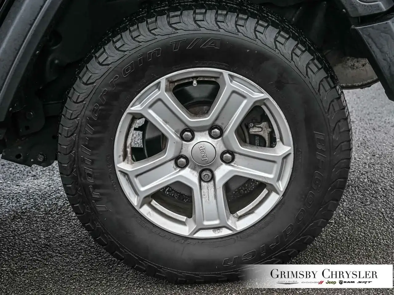 Jeep Wrangler снимка Jeep Wrangler